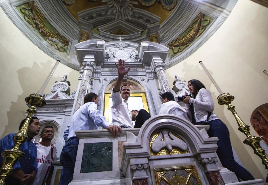 Juan Guaidó en la Basílica de la Chinita